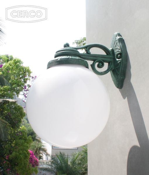 Loose-fit round neck sweater