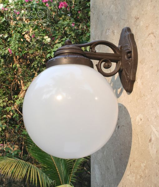 Loose-fit round neck sweater